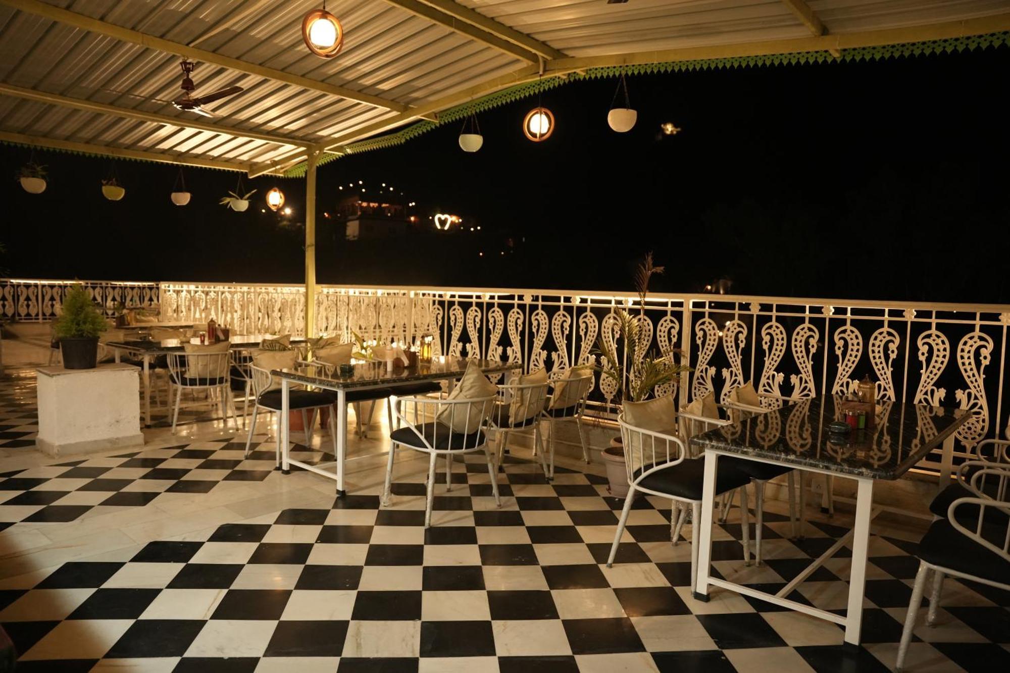 Hotel Karohi Villa Udaipur Eksteriør billede